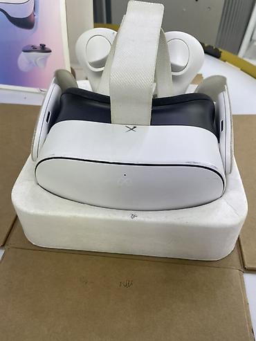 VR очки: Meta Quest 3S — автономная VR-гарнитура с контроллерами — 1