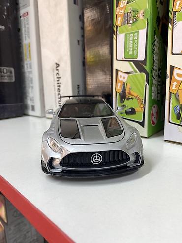 часы мерседес: Коллекционная модель спортивного автомобиля в стиле Mercedes-AMG GT — 2