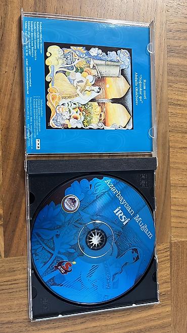 kaset: Məhsul: Azərbaycan musiqisinə aid audio CD-lər toplusu bir ededi 4 azn — 4