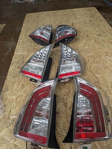 Стоп-сигналы: Комплект стоп-сигналов Toyota 2015 г., Б/у, Оригинал, Япония — 3