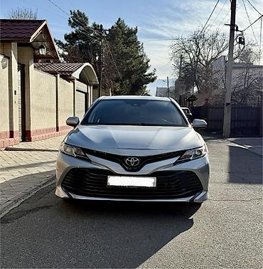 Toyota: Toyota Camry: 2018 г., 2.5 л, Автомат, Бензин, Седан — 2