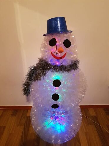 Снеговик новогодний, ручной работы.цена договорная