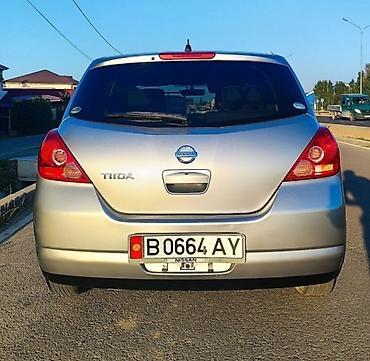 mazda 7: Nissan Tiida: 2005 г., 1.5 л, Вариатор, Бензин, Хэтчбэк — 4