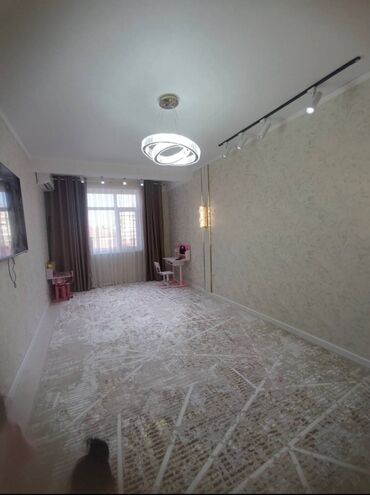 двухэтажный дом в бишкеке: 3 комнаты, 71 м², Элитка, 5 этаж, Дизайнерский ремонт
