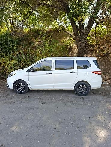 skyworth ev6: Changan Auchan A600 EV: 2021 г., 0.1 л, Автомат, Минивэн — 5