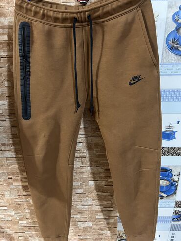 Брюки: Мужские брюки, M (EU 38), Nike, Б/у, цвет - Оранжевый, Самовывоз, Платная доставка