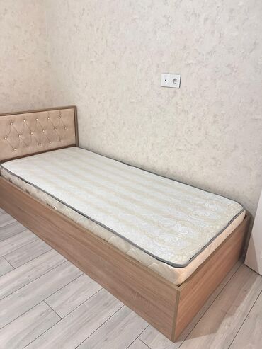 Mətbəx mebeli: İşlənmiş, Təknəfərlik çarpayı, Bazasız, Matras ilə, Siyirməsiz