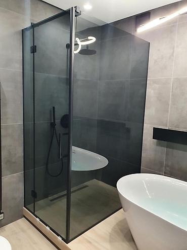 Душевые перегородки и ограждения: Мы предоставляем вам стеклянные закаленные душевые перегородки! Стиль — 8