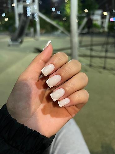 Мастера ногтевого сервиса: Мастер маникюра. С опытом. Процент — 21