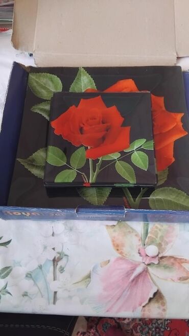 Tort və şiriniyyat qabları: Tort və şiriniyyat qabı