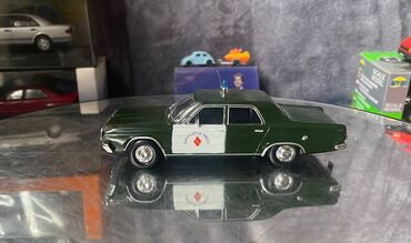 1 43: Коллекционная модель Dodge Dart Spanish police 1962 World police
