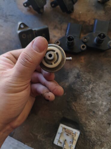 Дроссельные заслонки: Дроссельная заслонка Volkswagen 2001 г., Б/у, Оригинал, Германия — 8