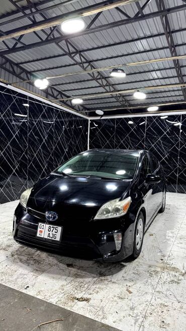 Toyota: Toyota Prius: 2015 г., Гибрид — 4