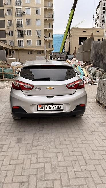 Продажа авто: Chevrolet Cruze: 2019 г., 1.4 л, Автомат, Бензин, Хэтчбэк — 4