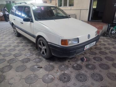 1 6 абу: Volkswagen Passat: 1990 г., 1.8 л, Механика, Бензин, Универсал