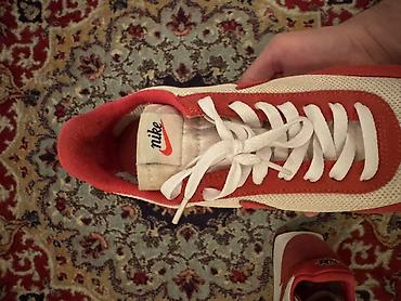 Krasofkalar və idman ayaqqabıları: Nike original ayaggabi 
Size - Eur 43 — 4