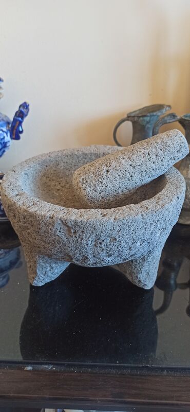 Qədim tikiş maşınları: Məhsul: Singer mexaniki tikiş maşını (antik model) Xüsusiyyətlər: - — 27