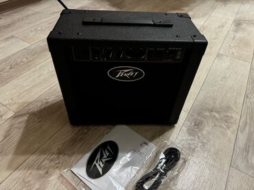 усилитель: Комбоусилитель Peavey Rage 158 15-Ваттный гитарный комбоусилитель