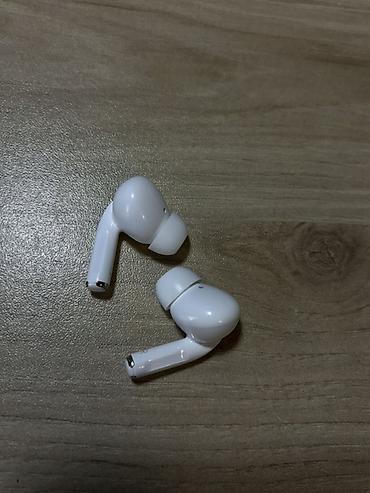 marshall qulaqliq: Salam airpods satılır. Dubaydan baha alınıb. Yenidir işlədilməyib — 4