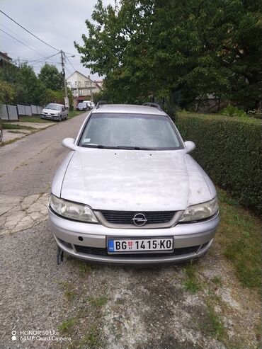 Automobili: Opel Vectra: 2 l. | 2001 г. | 230000 km. | Hečbek