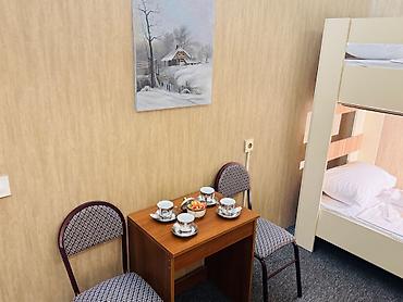 ayliq hostel: Merkezde, Nizami metrosuna 8 d Sahil metrosuna 15 d mesafede — 4