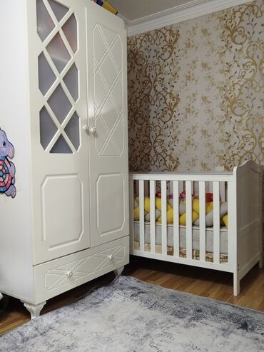 Uşaq dolabları: Oğlan və qız üçün, İşlənmiş, 2 qapılı, Açılan, Düz dolab
