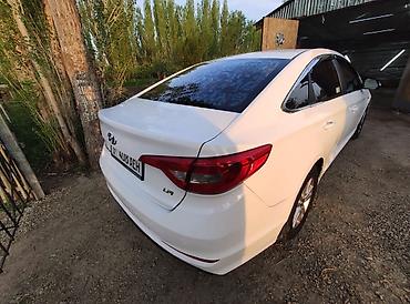 Hyundai: Hyundai Sonata: 2018 г., 2 л, Автомат, Газ, Седан at lalafo.kg — 11 Hyundai: Hyundai Sonata: 2018 г., 2 л, Автомат, Газ, Седан — 11