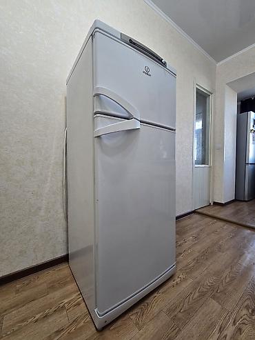 кондиционеры ош: ❄️ Холодильник Indesit отличный рабочий вариант! Продаю холодильник — 1