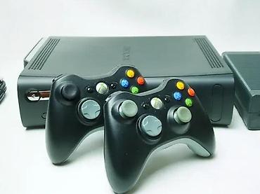 elektronska: U ponudi XBOX 360. Konzola je vrlo korektno očuvana sa malim znakovima — 2