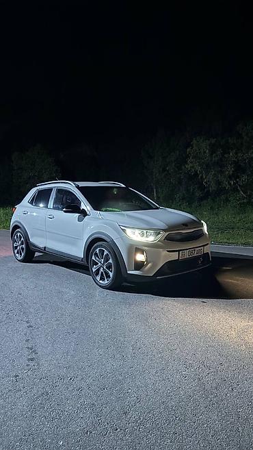 Kia Stonic: 2017 г., 1.6 л, Робот, Дизель, Кроссовер at lalafo.kg Kia Stonic: 2017 г., 1.6 л, Робот, Дизель, Кроссовер