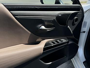 lexus es 300 2020: Lexus ES: 2022 г., 2.5 л, Автомат, Гибрид, Седан — 4