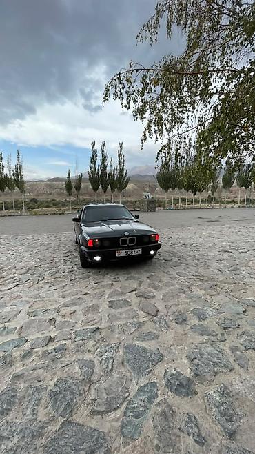 жорго мото: BMW 5 series: 1989 г., 2.5 л, Кол менен иштөөчү, Бензин, Седан — 4