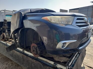 Другие детали кузова: Запчасти для любых автомобилей — 3