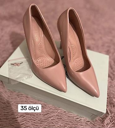 nike ayakkabı: Məhsul: Qadın klassik tufli - Rəng: Pudra/solğun çəhrayı, parlaq — 1