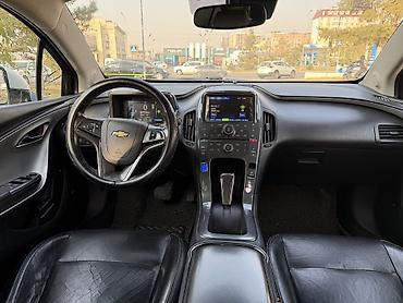 byd seal 06: Chevrolet Volt: 2012 г., 1.4 л, Автомат, Электромобиль, Хэтчбэк — 9