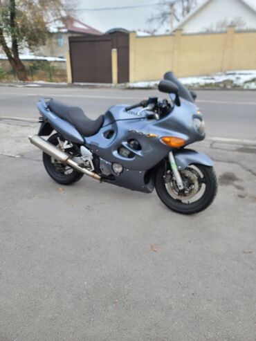 спортивные мото: Спортбайк Suzuki, 750 куб. см, Бензин, Взрослый, Б/у