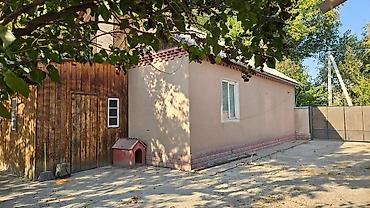 земля дом: Продаю два дома с участком 17 соток. Дом 1: общая площадь 132 м2, 2 — 6