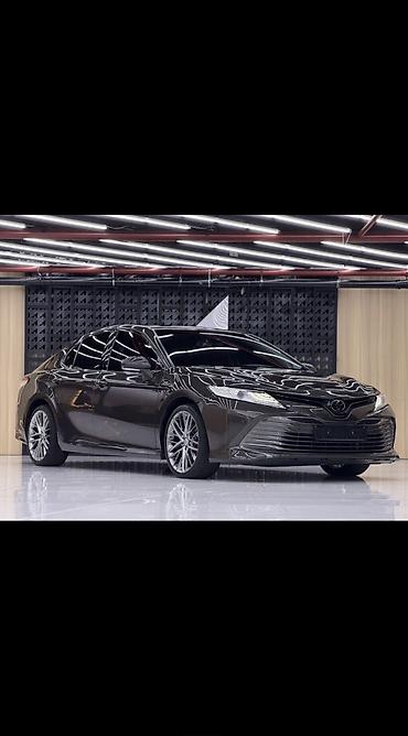prius 2005: Toyota Camry: 2018 г., 2.5 л, Автомат, Бензин, Седан — 4