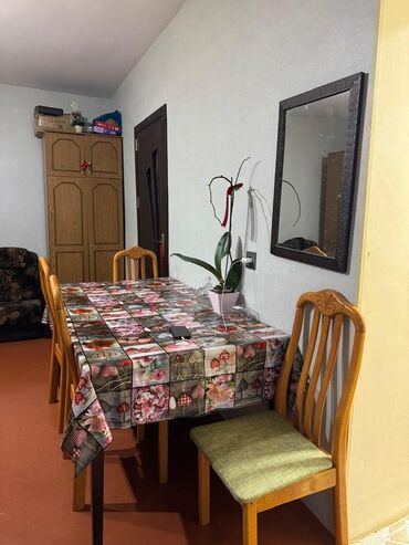 Uzunmüddətli kirayə mənzillər: Xanım ev yoldaşı axtarılır. Mənzil Bakıxanov qəsəbəsində mərkəzi yola — 4