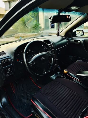 Opel: Opel Astra: 1.6 l | 2000 il 450000 km Sedan — 5