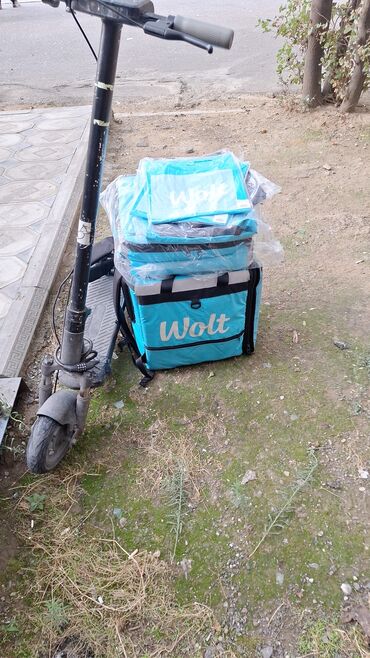 zerli koynekler: Wolt çanta: 25 azn Wolt yağmurluq: 30 azn Wolt köynək qısaqol: 5 azn