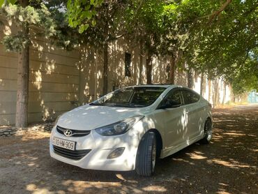 Hyundai: Hyundai Elantra: 1.8 l | 2011 il Sedan — 4