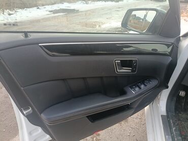 Mercedes-Benz: Mercedes-Benz E-Class: 2012 г., 1.8 л, Автомат, Бензин, Седан at lalafo.kg — 10 Mercedes-Benz: Mercedes-Benz E-Class: 2012 г., 1.8 л, Автомат, Бензин, Седан — 10
