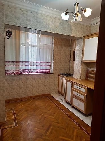 azadliq prospekti: Azadlıq M 650 AZN/ay 3 otaqlı Köhnə tikili 80 m² Sahə 8 / 9 mərtəbə — 6