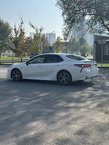 tayota auris: Toyota Camry: 2018 г., 2.5 л, Автомат, Бензин, Седан — 4
