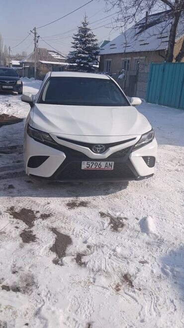 автомобил тойота: Toyota Camry: 2018 г., 2.5 л, Автомат, Бензин, Седан