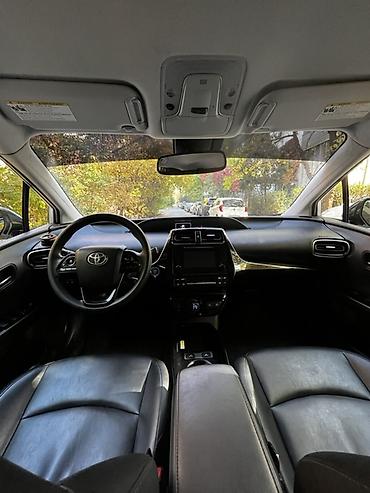 byd 06 ev: Toyota Prius: 2019 г., 1.8 л, Гибрид, Лифтбек — 7