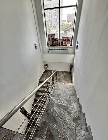 flat kant: Светлые солнечные залы подходит под, бутик, Шоурум, под офис, студии — 2