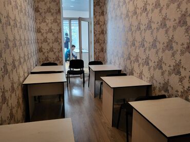 Ofislər: Azadliq metrosunun yaxınlığında təmirli obyekt ümumi sahəsi 110 kv,m — 24