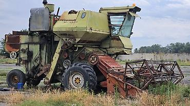 выбор номера о: Продается комбайн, цена 300 тыс сом — 1